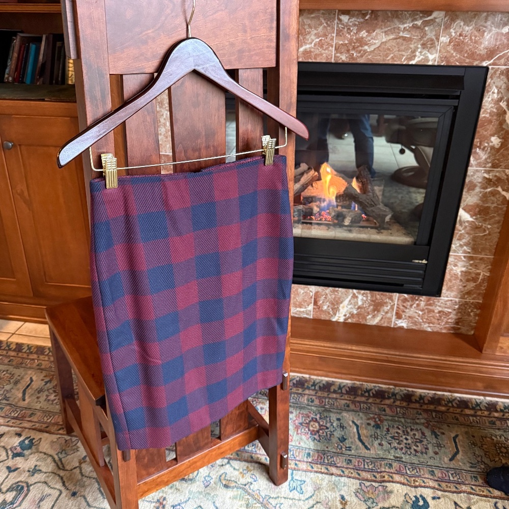 Ann Taylor Skirt,  Burgundy & Navy Plaid Pencil Skirt,  Size 2 Petite